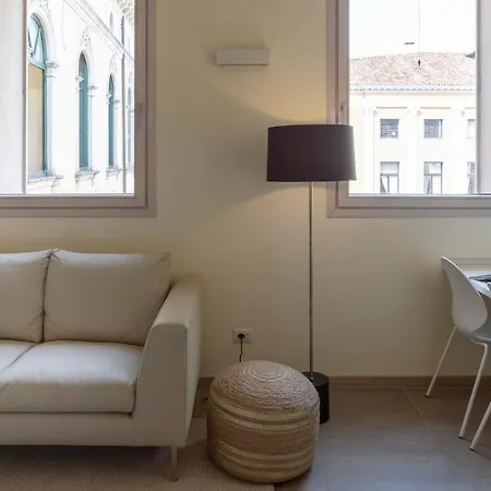 Erik Langer Pedrocchi Appartamento *